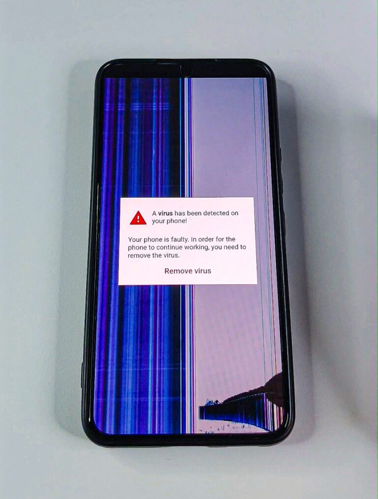 Smartphone scareware: cracked screen as a result of virus